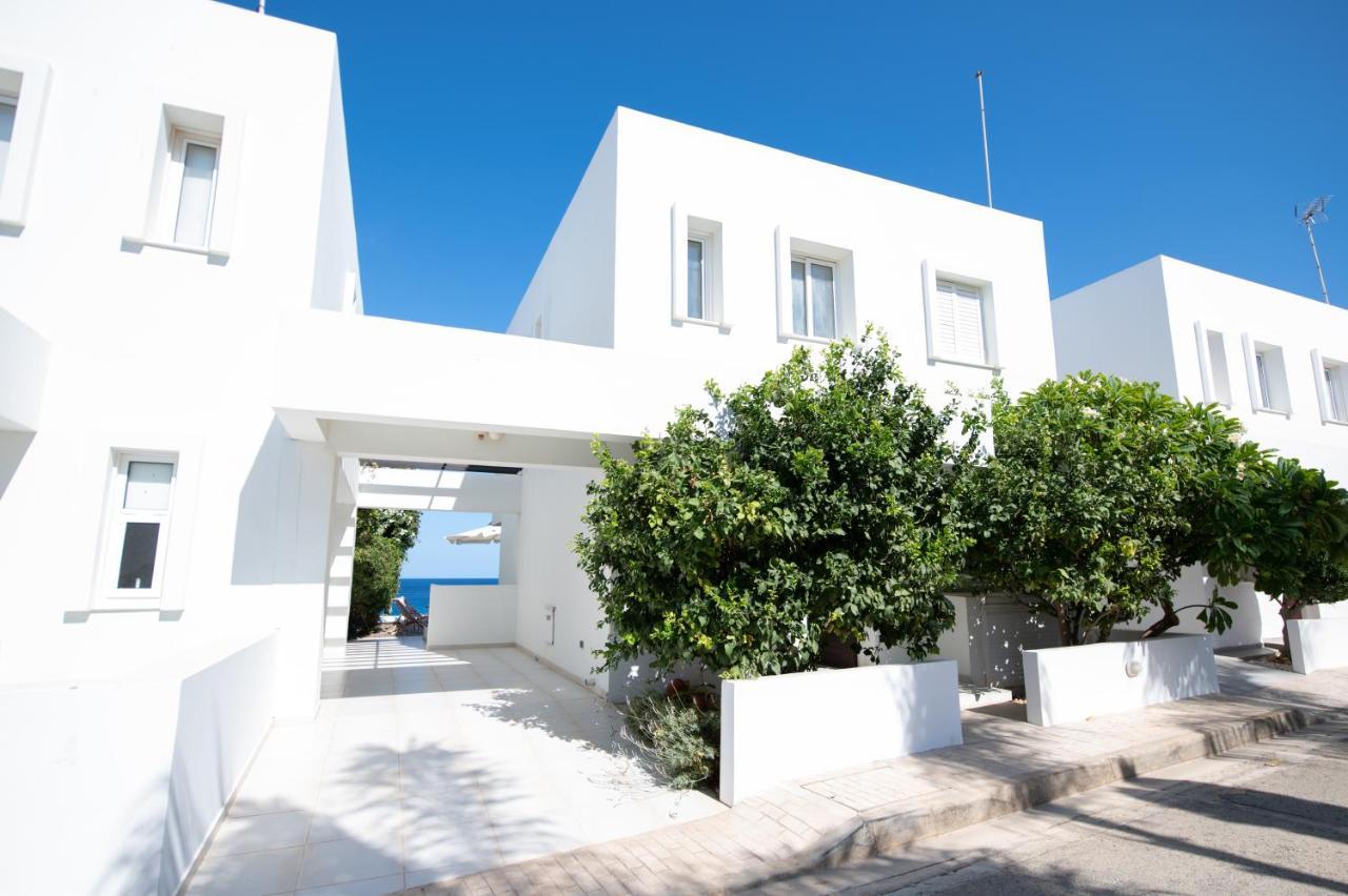 Jasmine Sea Front Villa Protaras Buitenkant foto