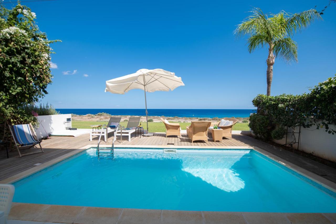 Jasmine Sea Front Villa Protaras Buitenkant foto